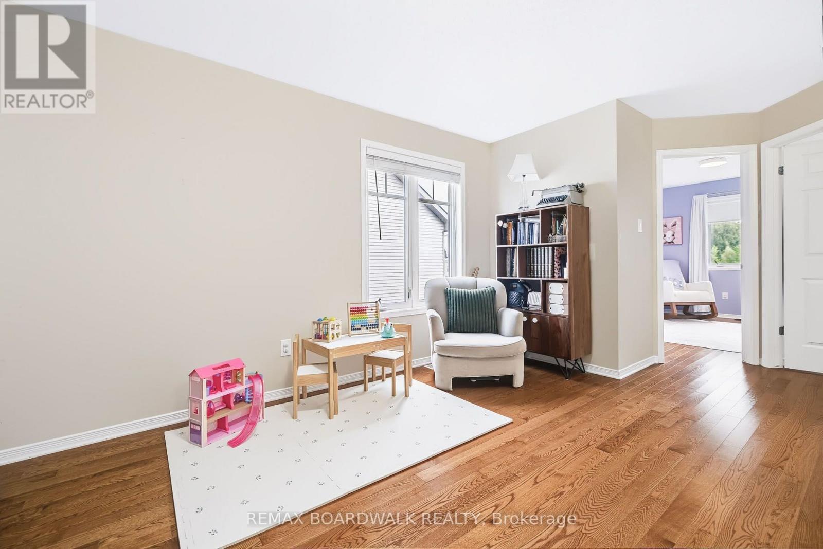 Versatile Spacious Loft serves as a Play Area - 312 Galston Private, Ottawa, ON