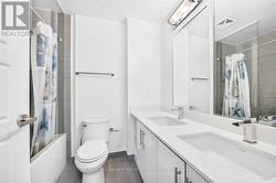 375 Sea Ray Av Bathroom - 