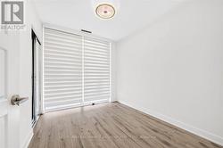 375 Sea Ray Av Bedroom - 