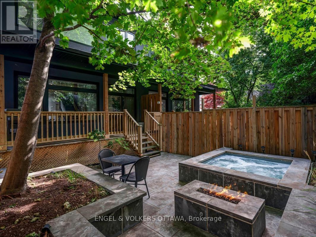 303 Westhill Avenue, Ottawa, ON