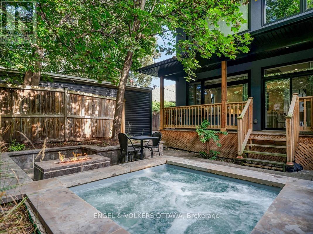 303 Westhill Avenue, Ottawa, ON