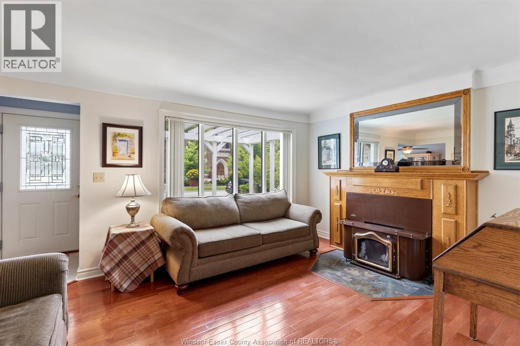 890 Glidden, Windsor, ON