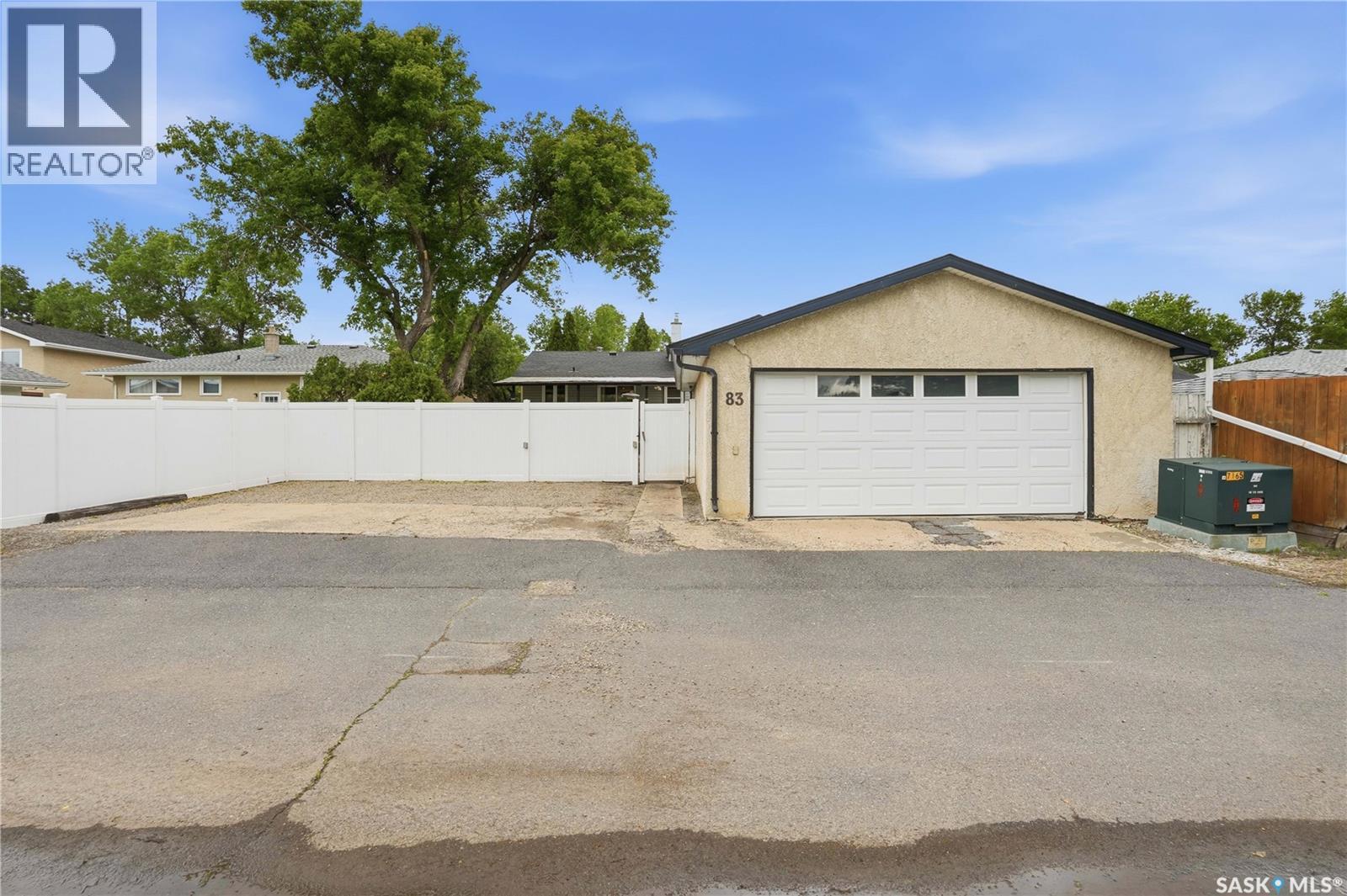 83 Fuhrmann Crescent, Regina, SK