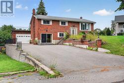 143 MORENZ CRESCENT Kingston (Rideau), ON K7K 2X4