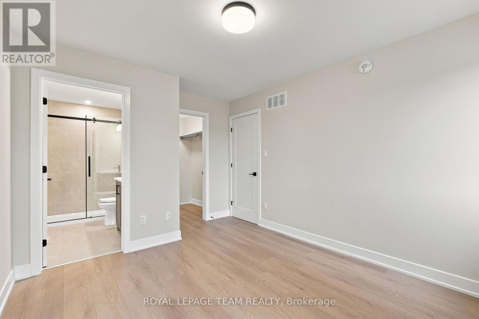 52 Whitcomb Crescent, Smiths Falls, ON
