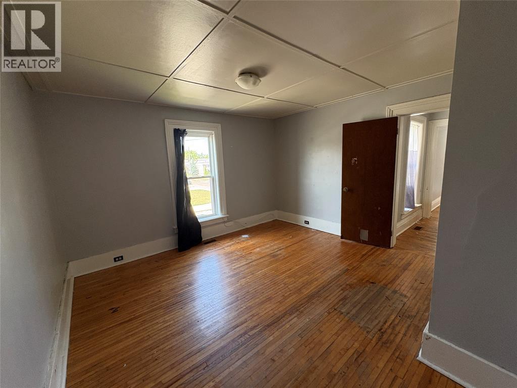 50 Lorne Avenue, Chatham, ON