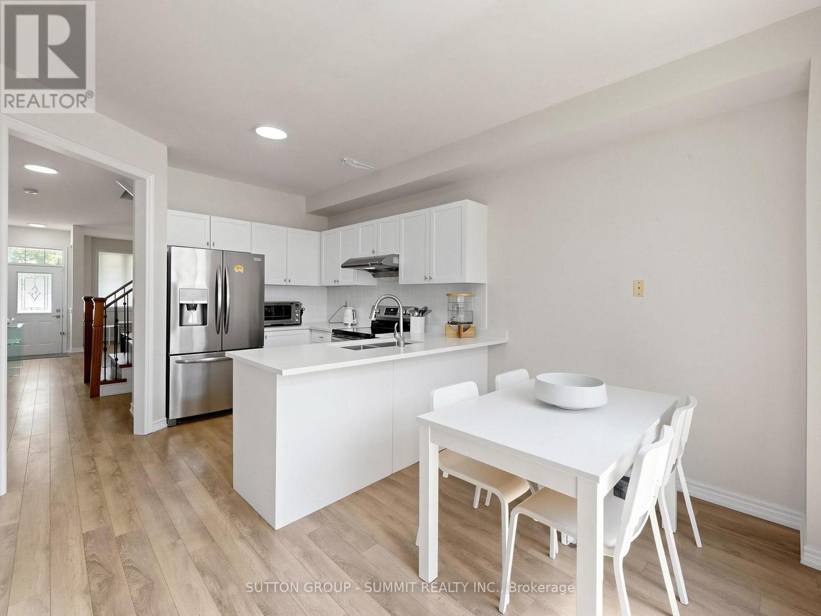 4880 Yorkshire Avenue, Mississauga, ON