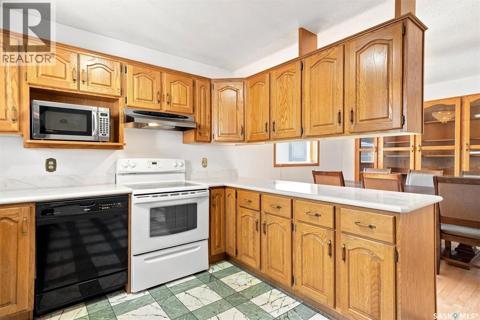 2227 Herman Avenue, Saskatoon, SK