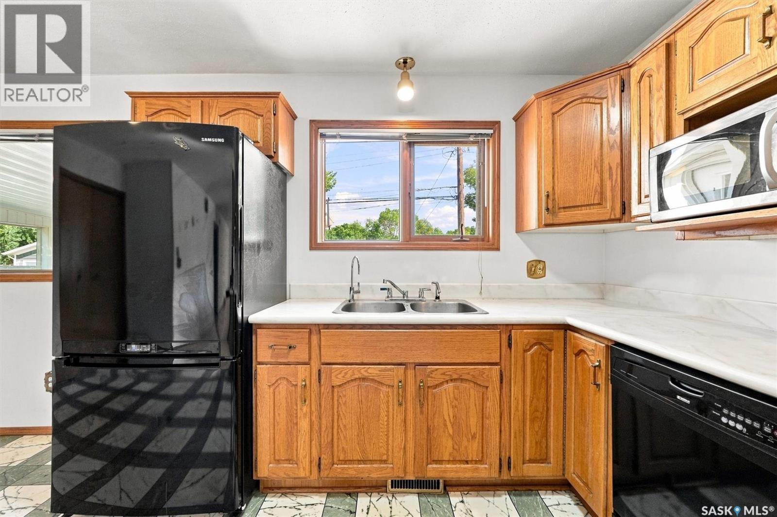 2227 Herman Avenue, Saskatoon, SK