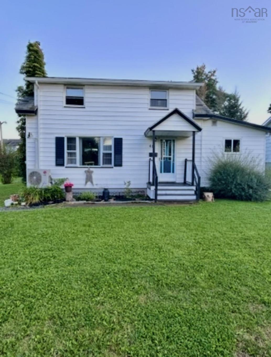 41 Claremont Avenue, Stellarton, NS