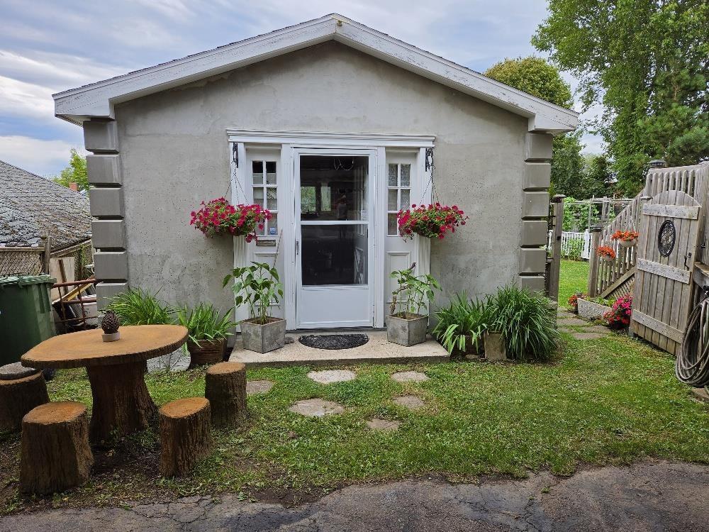 7 Douglas St, Truro, NS