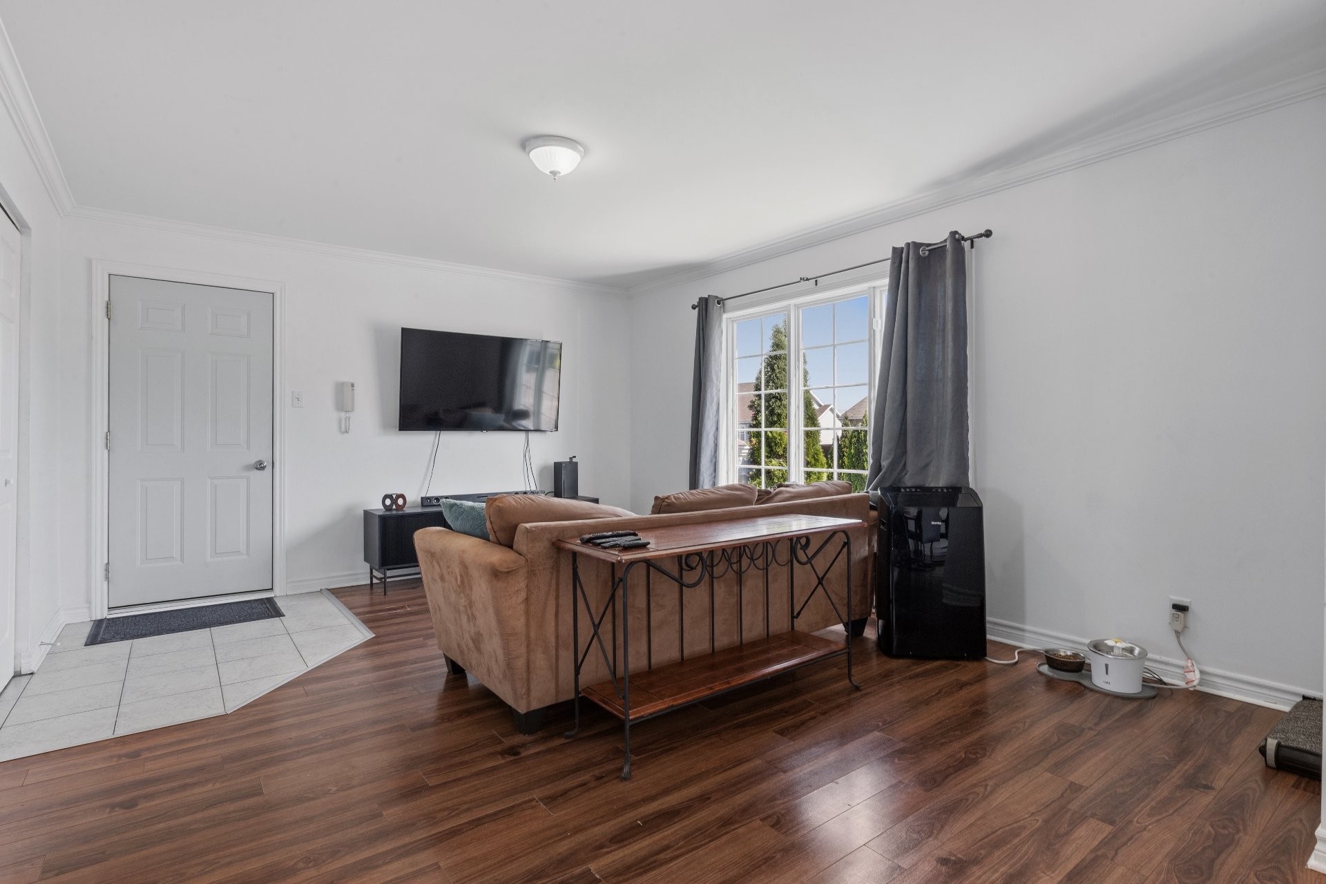 Salon - 67 9E Avenue, Crabtree, QC