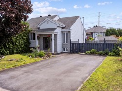 2745 Rue de l'Hortensia Terrebonne (La Plaine), QC J7M 1L2