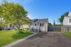 19 Rue de Blainville Gatineau (Gatineau), QC J8R 2N8