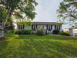 21 Belair ST Grand Falls, NB E3Y 1A8