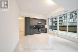 822 - 400 KING STREET W Toronto, ON M5V 1K2