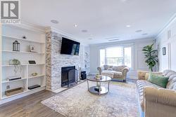 109 WOODCROFT LANE Vaughan, ON L4L 6T2