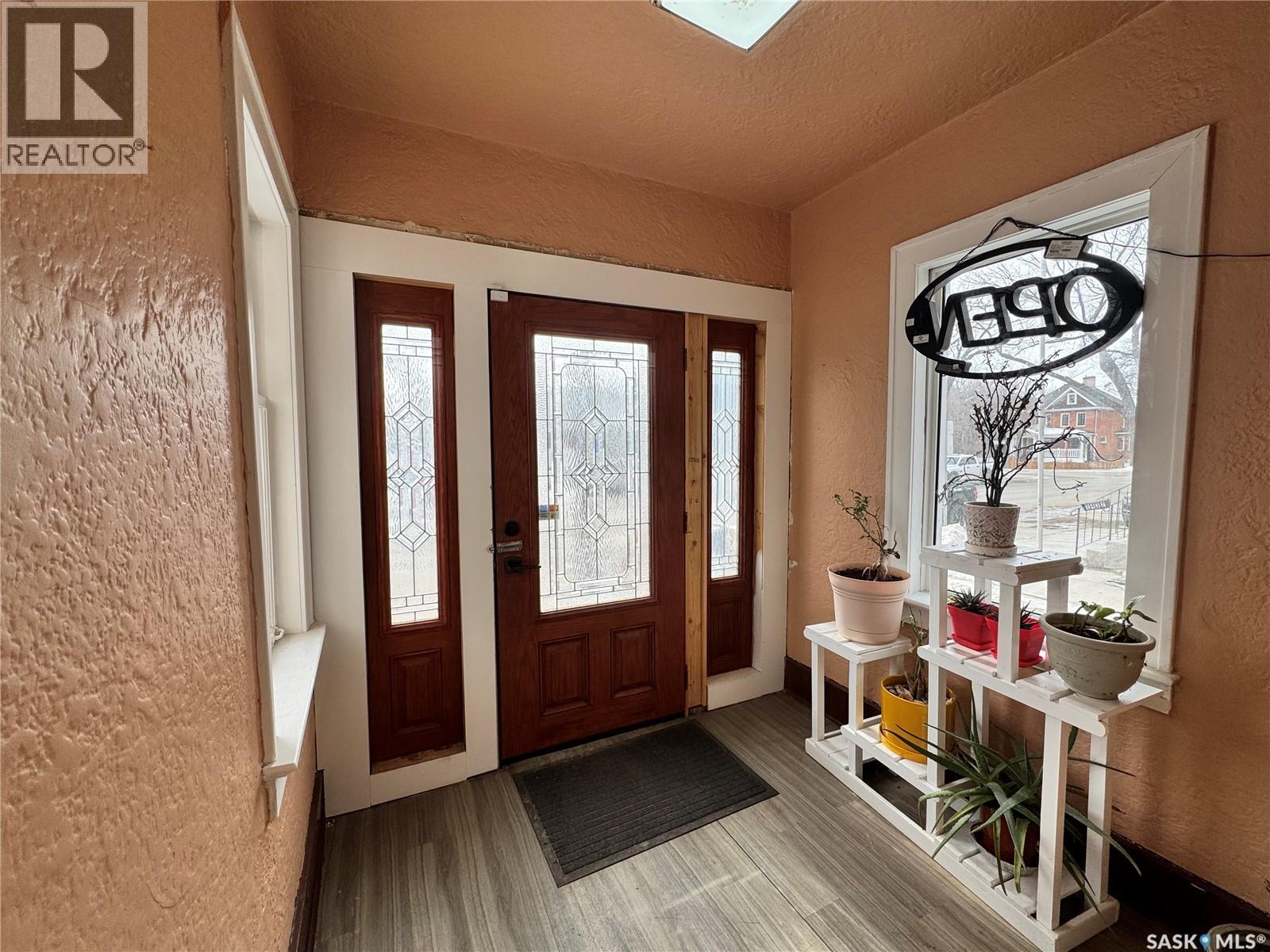 2416 14Th Avenue, Regina, SK