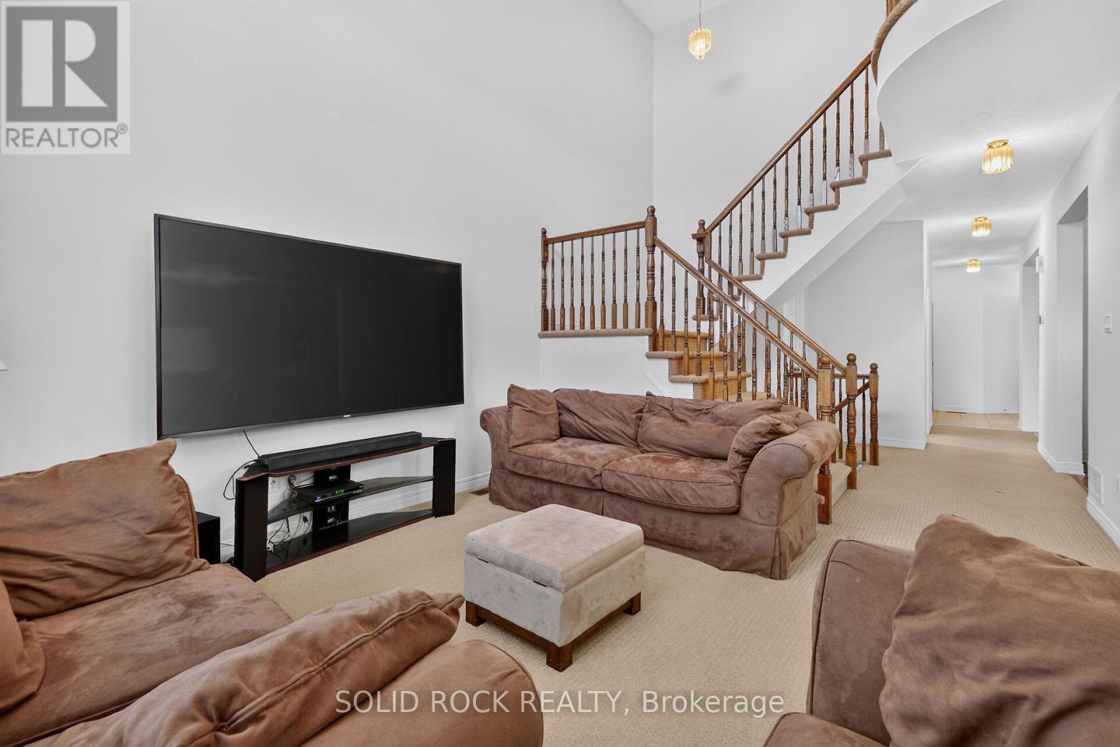 131 Finn Court, Ottawa, ON