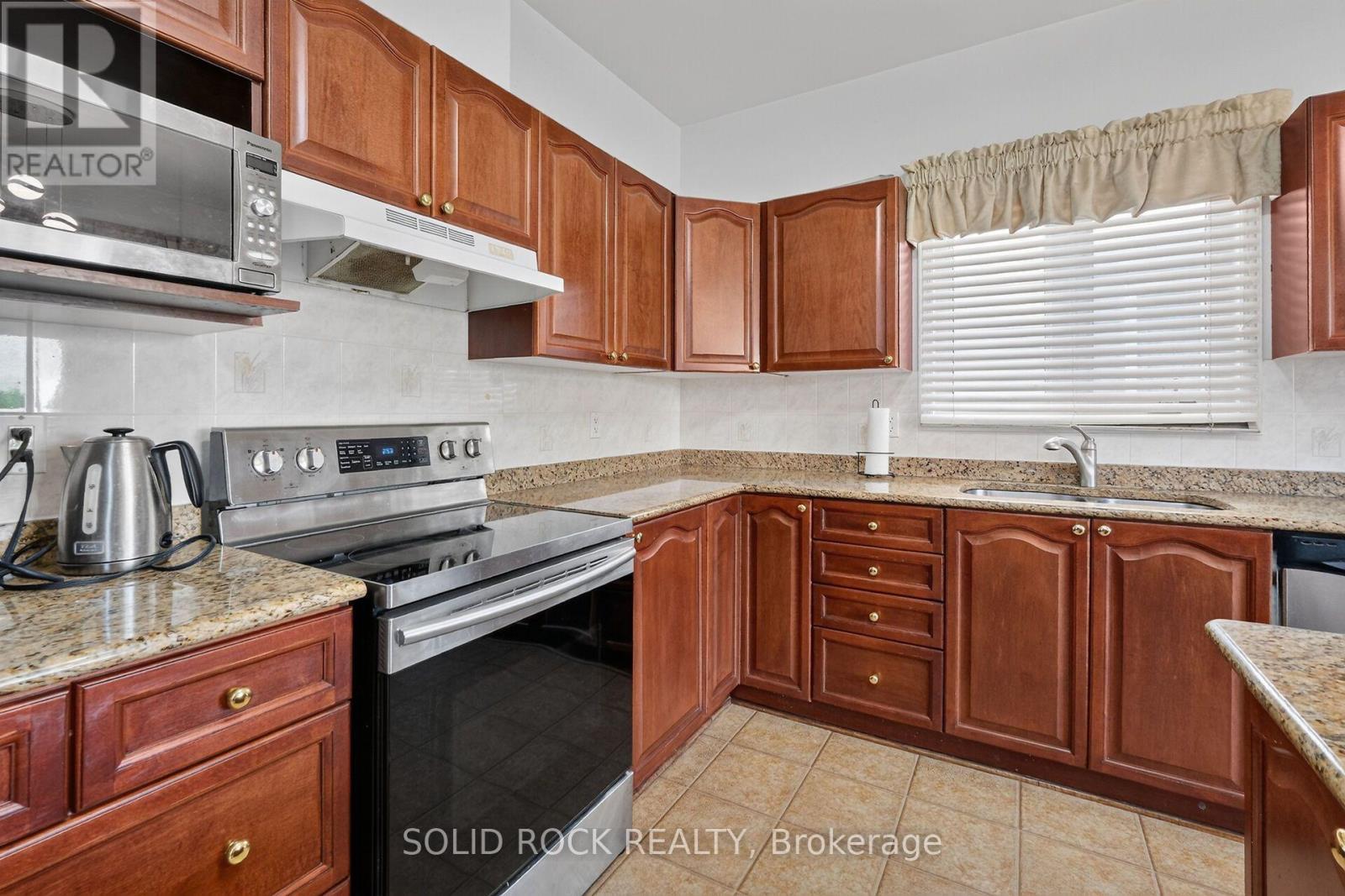 131 Finn Court, Ottawa, ON