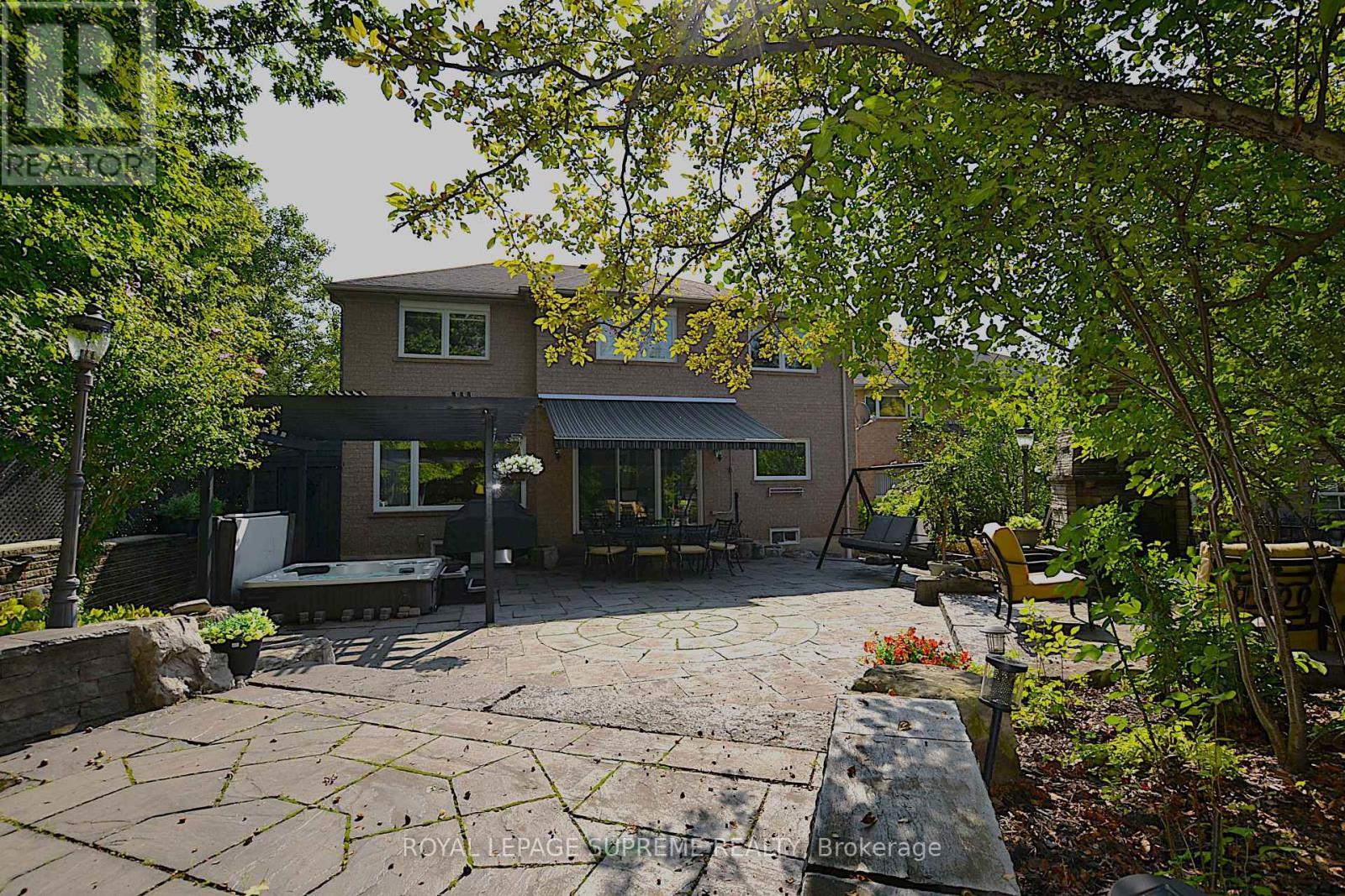 2819 Duncairn Drive, Mississauga, ON