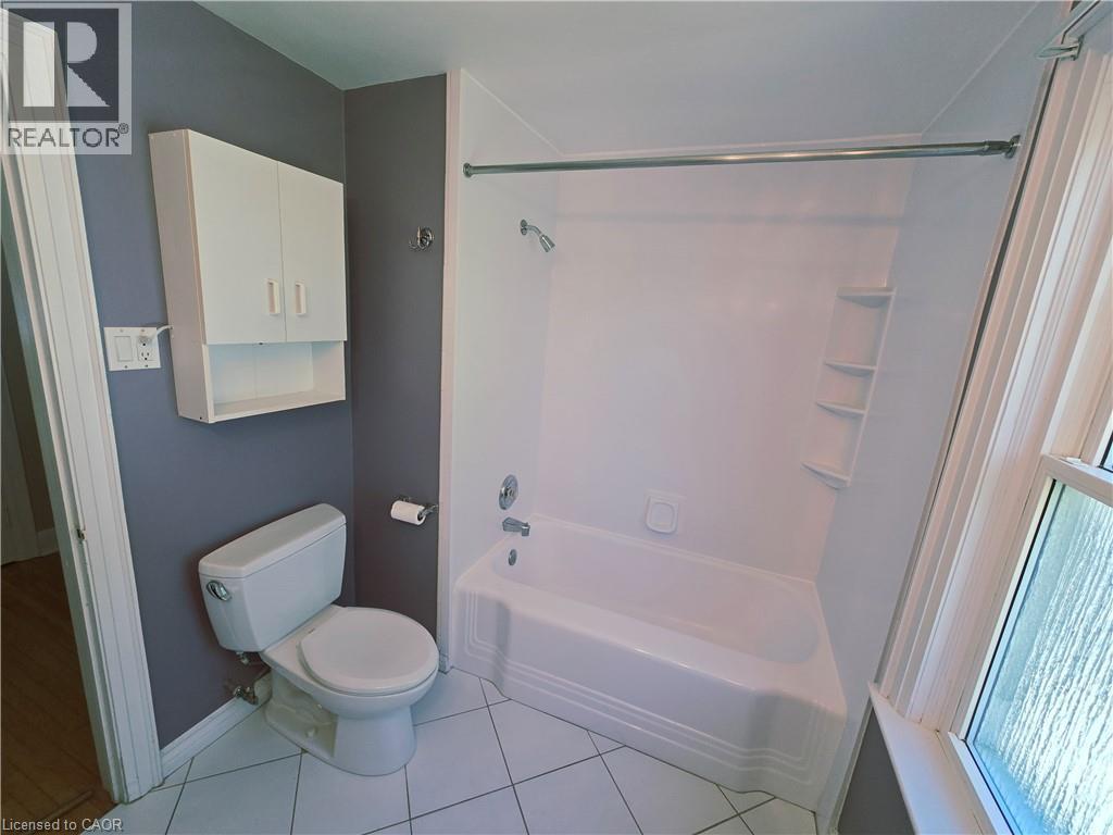 2047 James Street, Burlington, ON