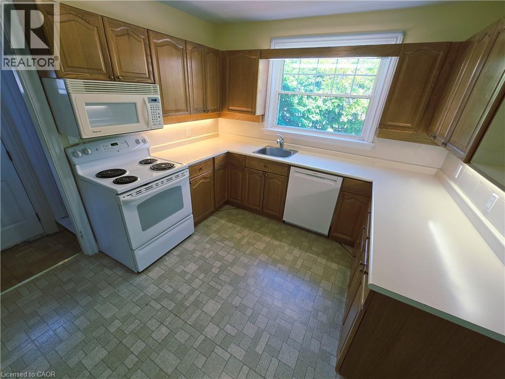 2047 James Street, Burlington, ON