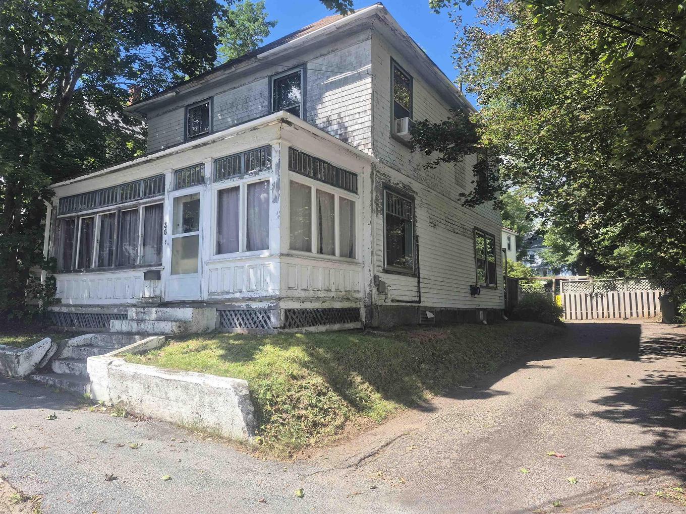 30 Phoenix Street, Bridgewater, NS