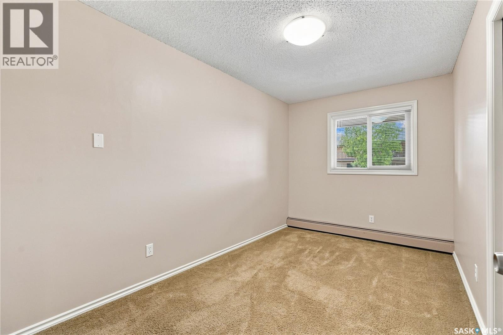 207E 1121 Mckercher Drive, Saskatoon, SK