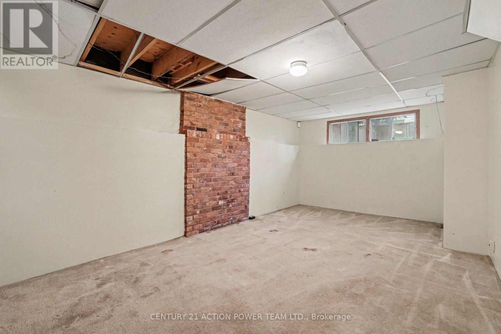 11 Riding Way, Ottawa, ON