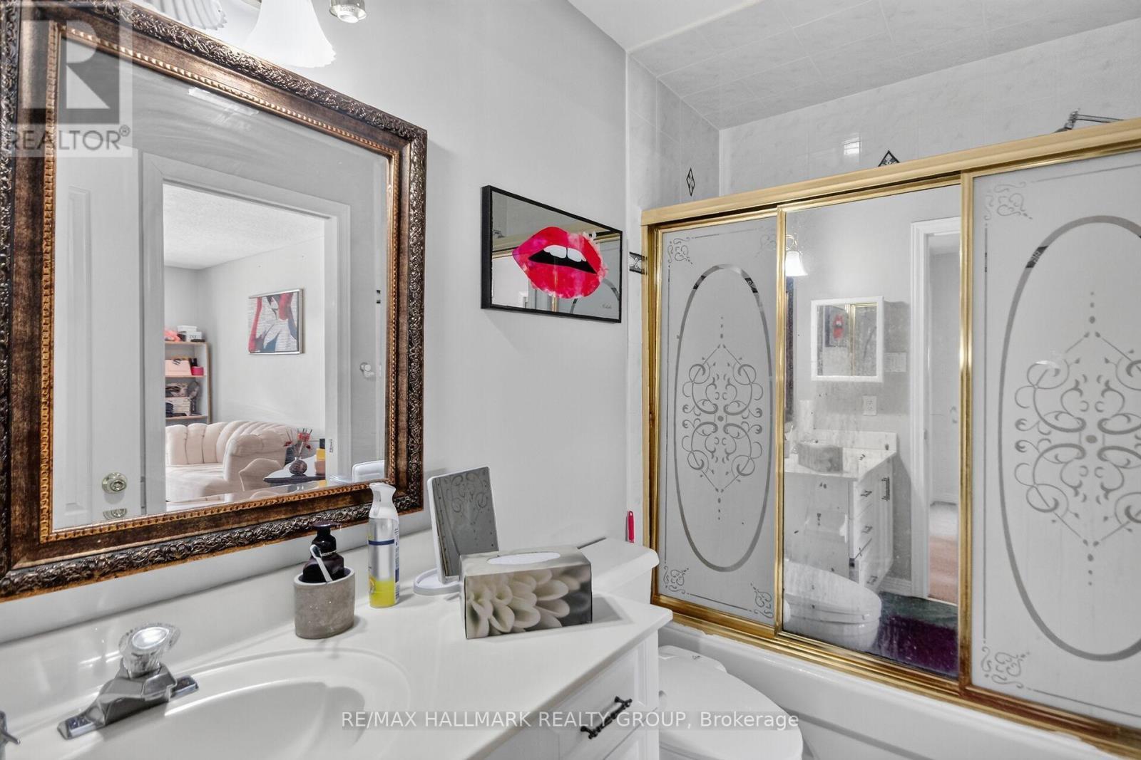 11 Taj Court, Ottawa, ON