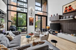 Salon - 