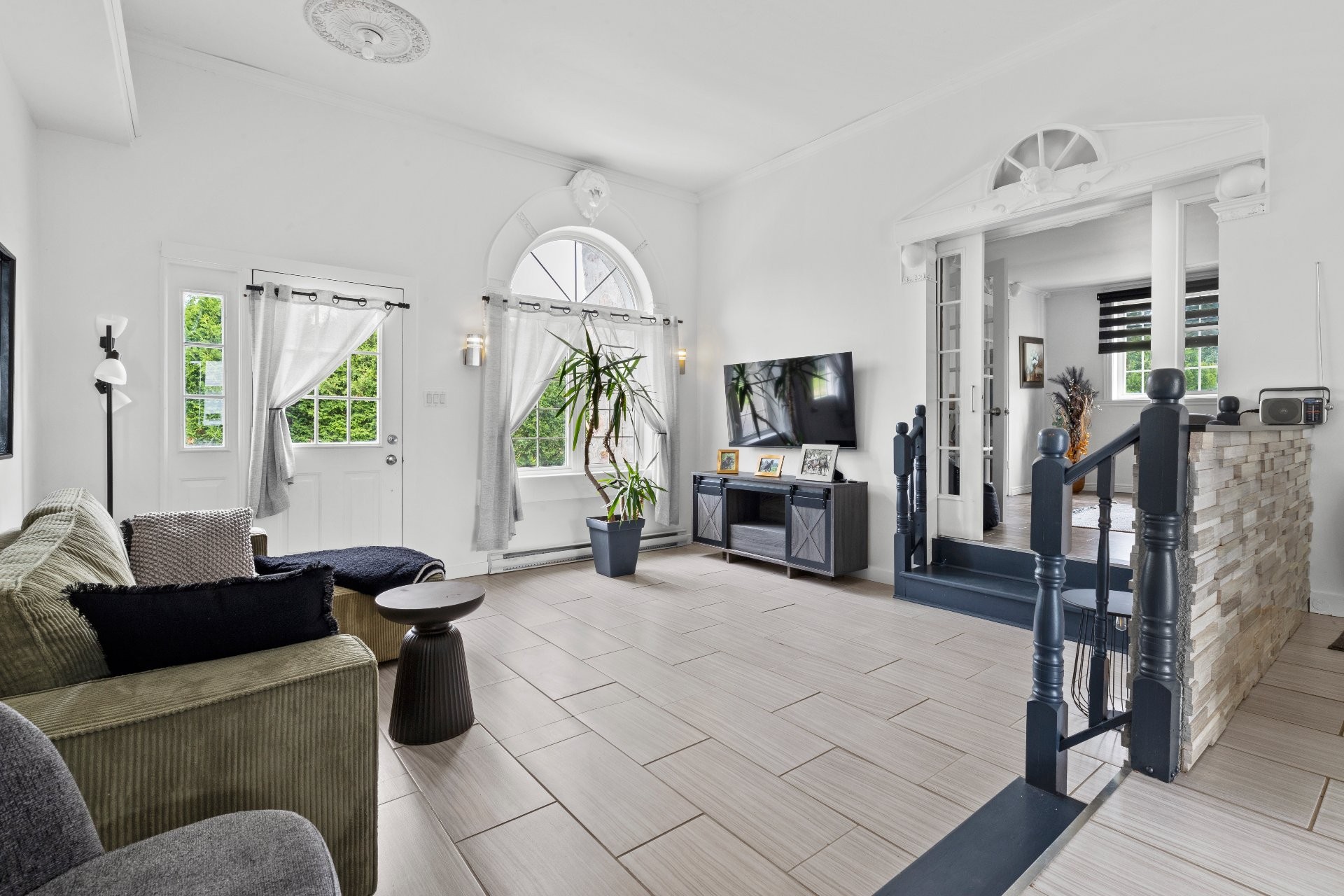 Living Room - 2742 Ch. Du Lac, Saint-Norbert, QC