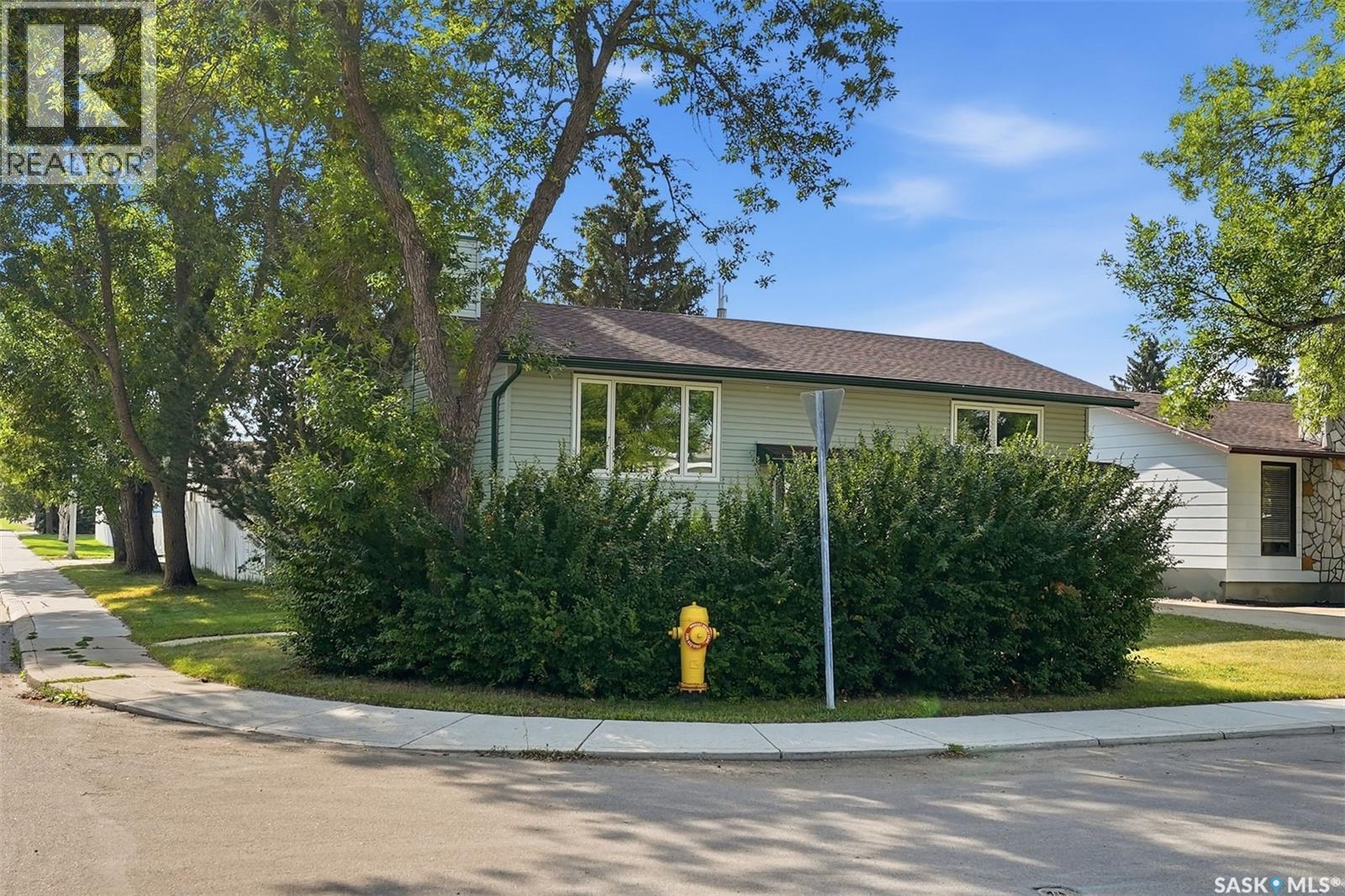 546 Guelph Crescent, Saskatoon, SK
