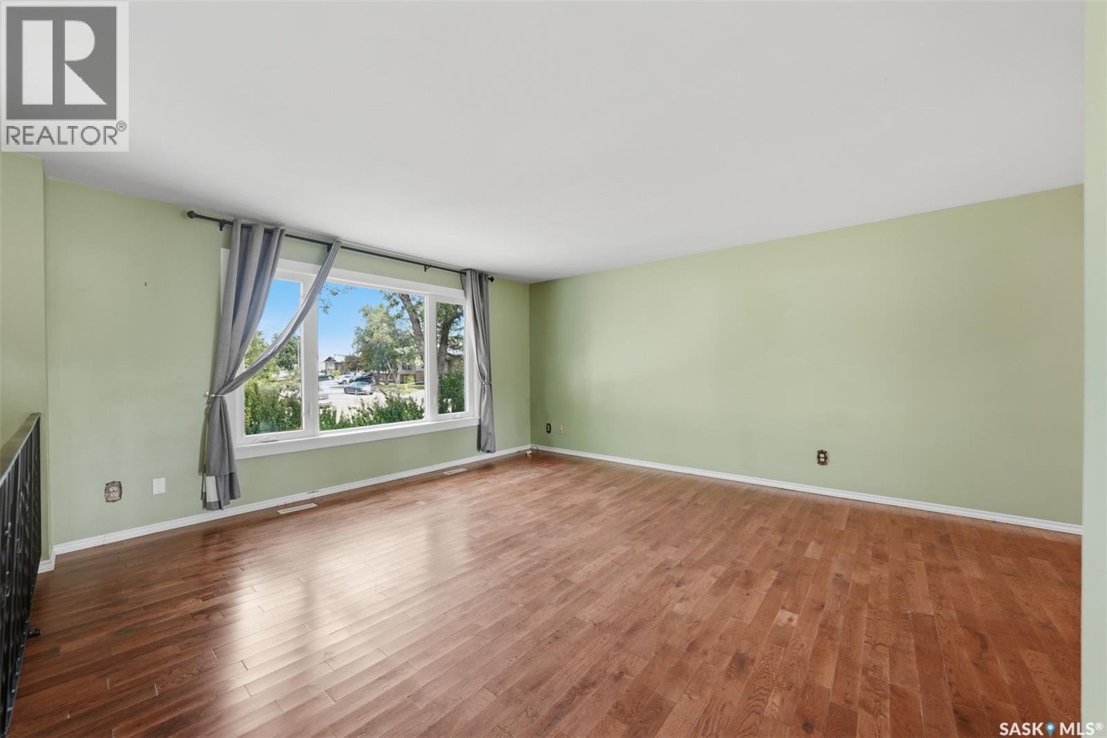 546 Guelph Crescent, Saskatoon, SK