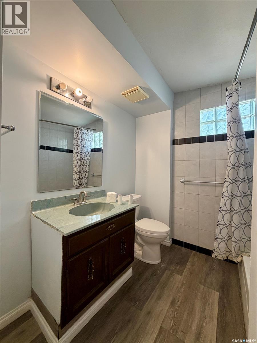 553 2Nd Avenue Nw, Swift Current, SK