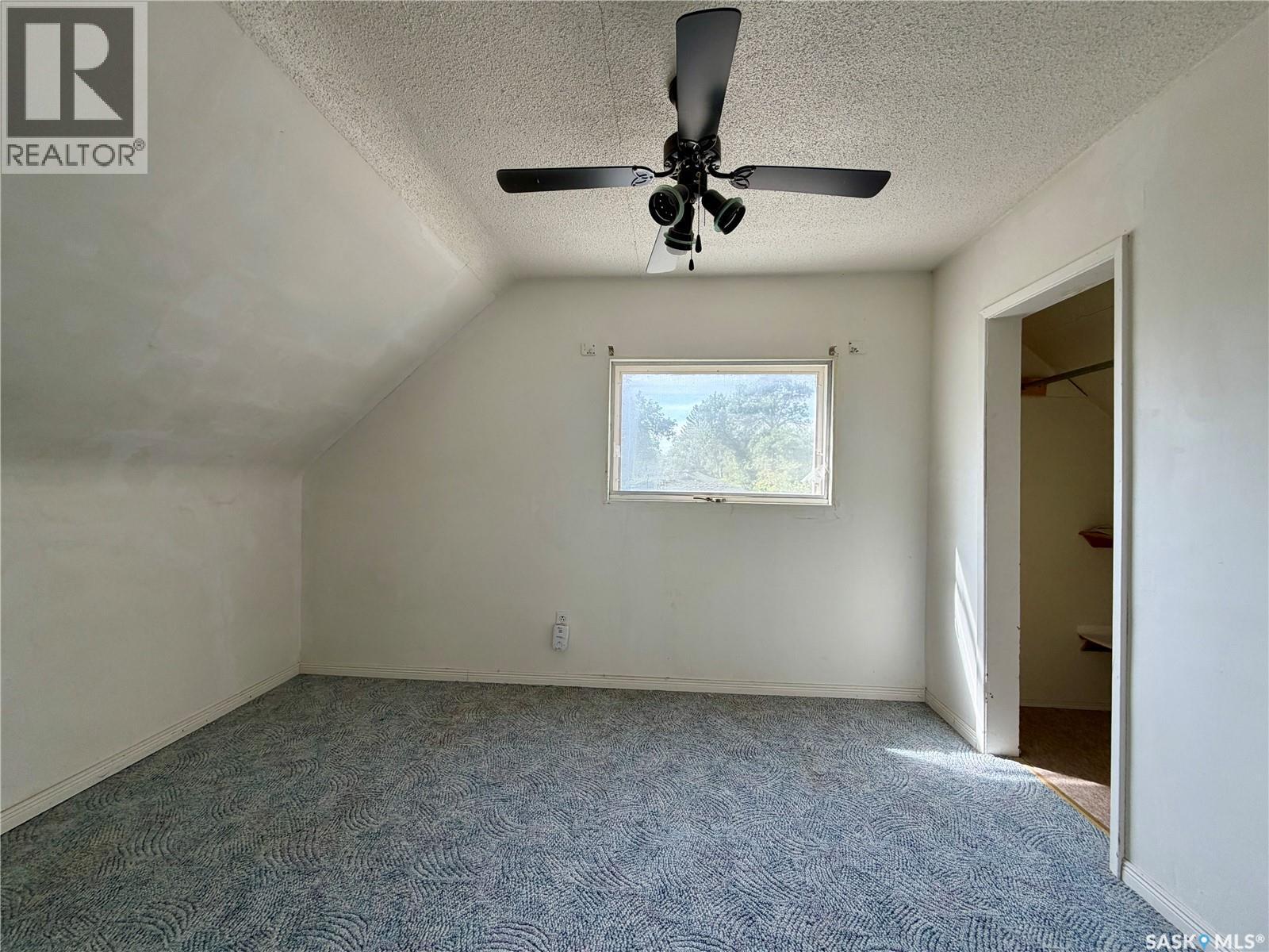 553 2Nd Avenue Nw, Swift Current, SK