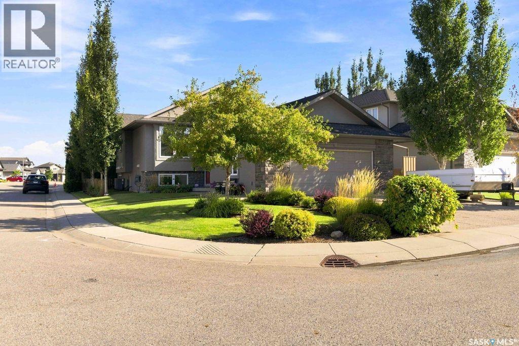 755 Sutter Crescent, Saskatoon, SK