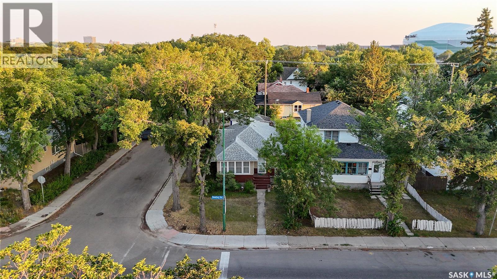 3303 Dewdney Avenue, Regina, SK