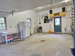 Garage - 