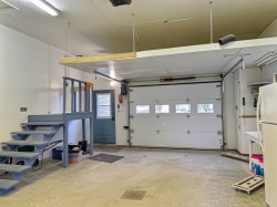 Garage - 