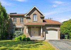 479 Av. Brookfield Mont-Royal, QC H3P 2A9