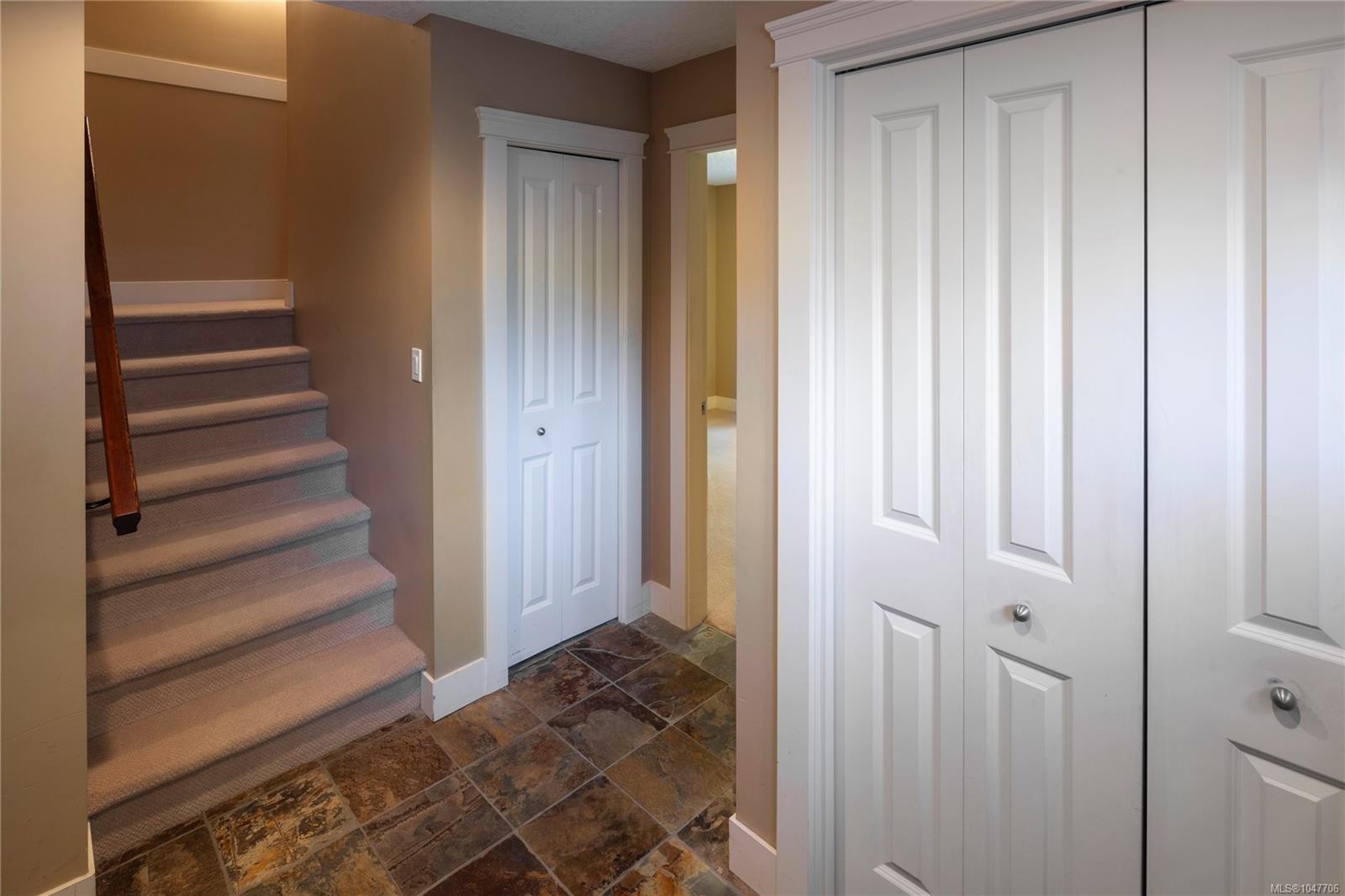 #7-4289 Wilkinson Rd, Saanich, BC