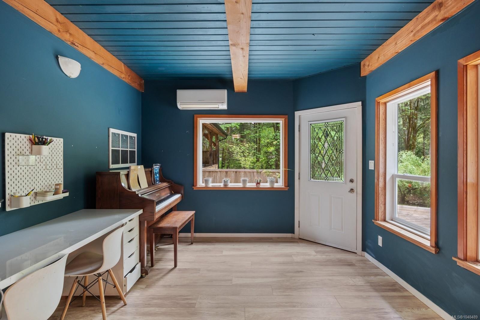9525 Doyle Rd, Black Creek, BC