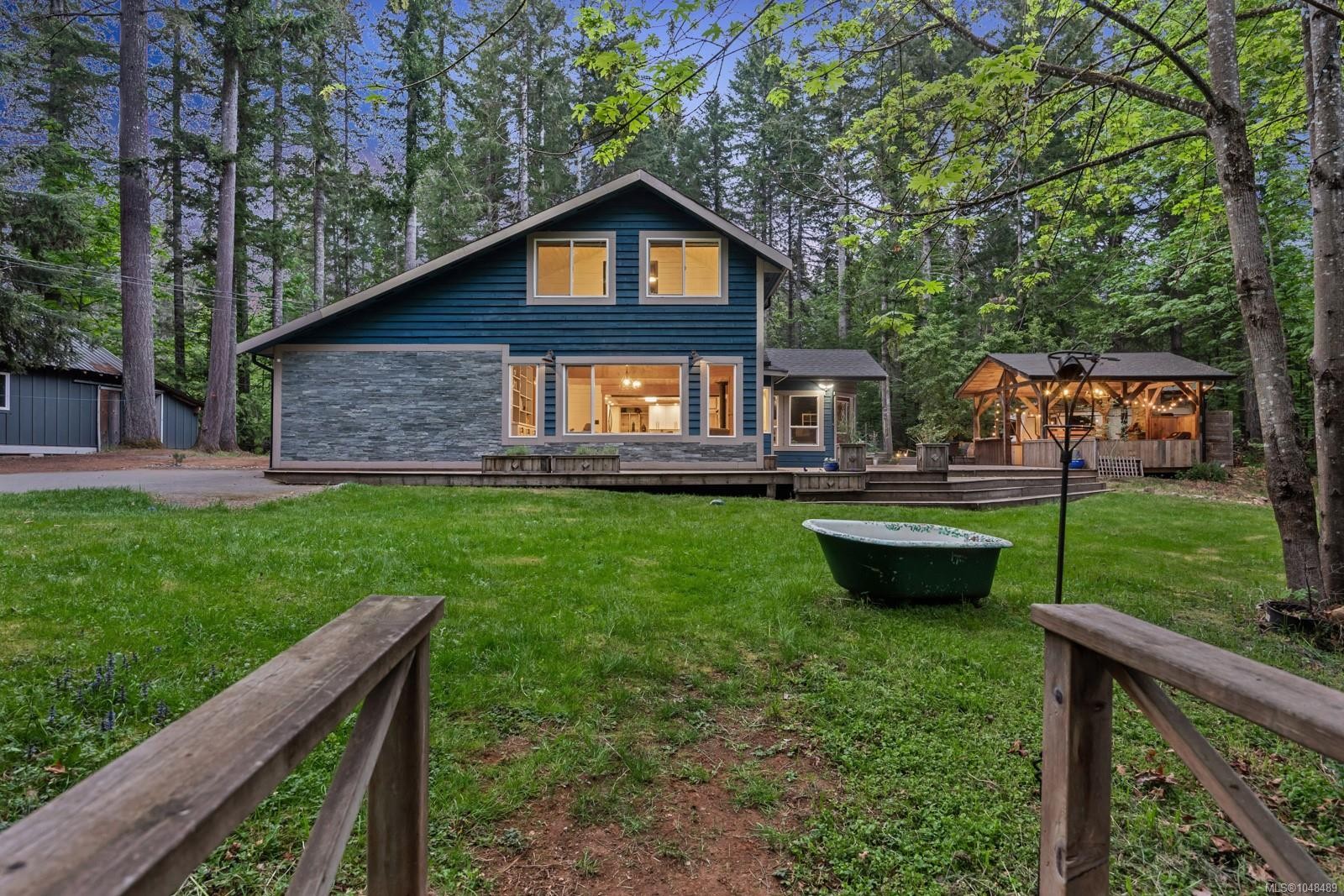 9525 Doyle Rd, Black Creek, BC