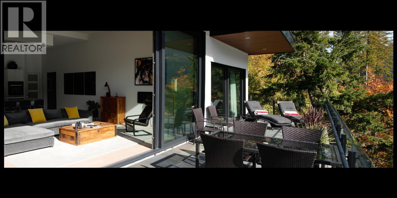 988 3A Highway, Nelson, BC