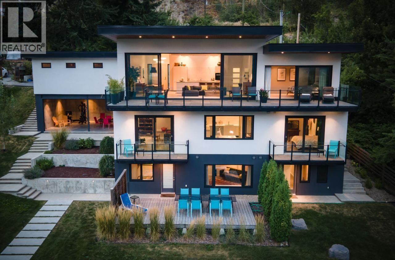 988 3A Highway, Nelson, BC