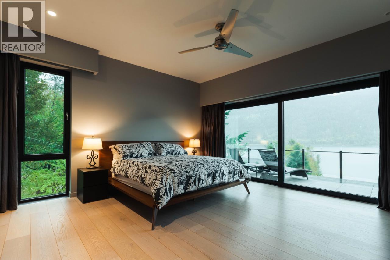 988 3A Highway, Nelson, BC