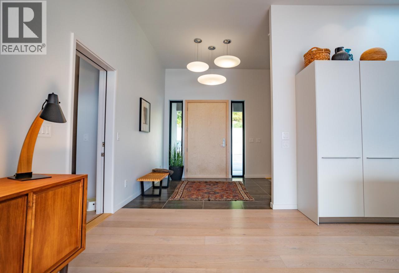 988 3A Highway, Nelson, BC