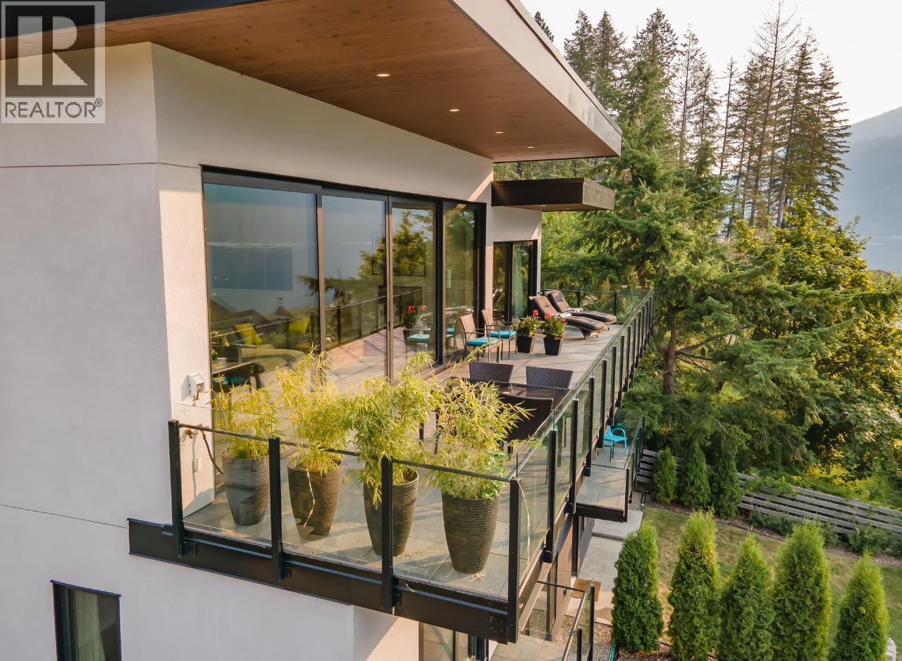988 3A Highway, Nelson, BC